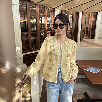 新中式重工钉珠刺绣圆领短外套