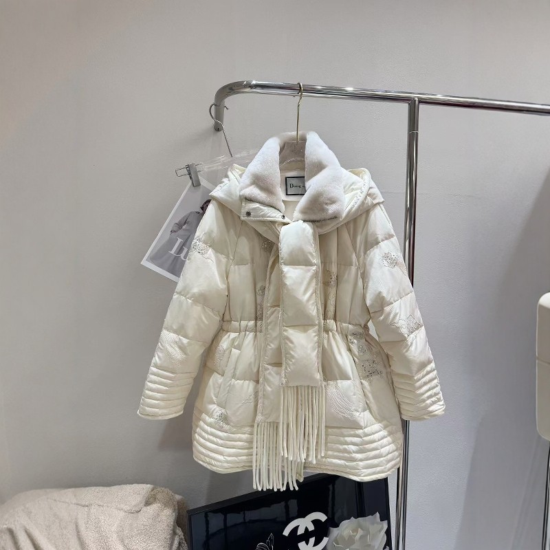 街头记忆面料常规立领亮片羽绒服