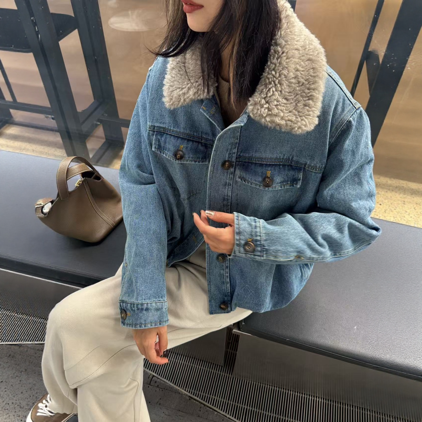 2025冬季翻领羊卷毛牛仔外套