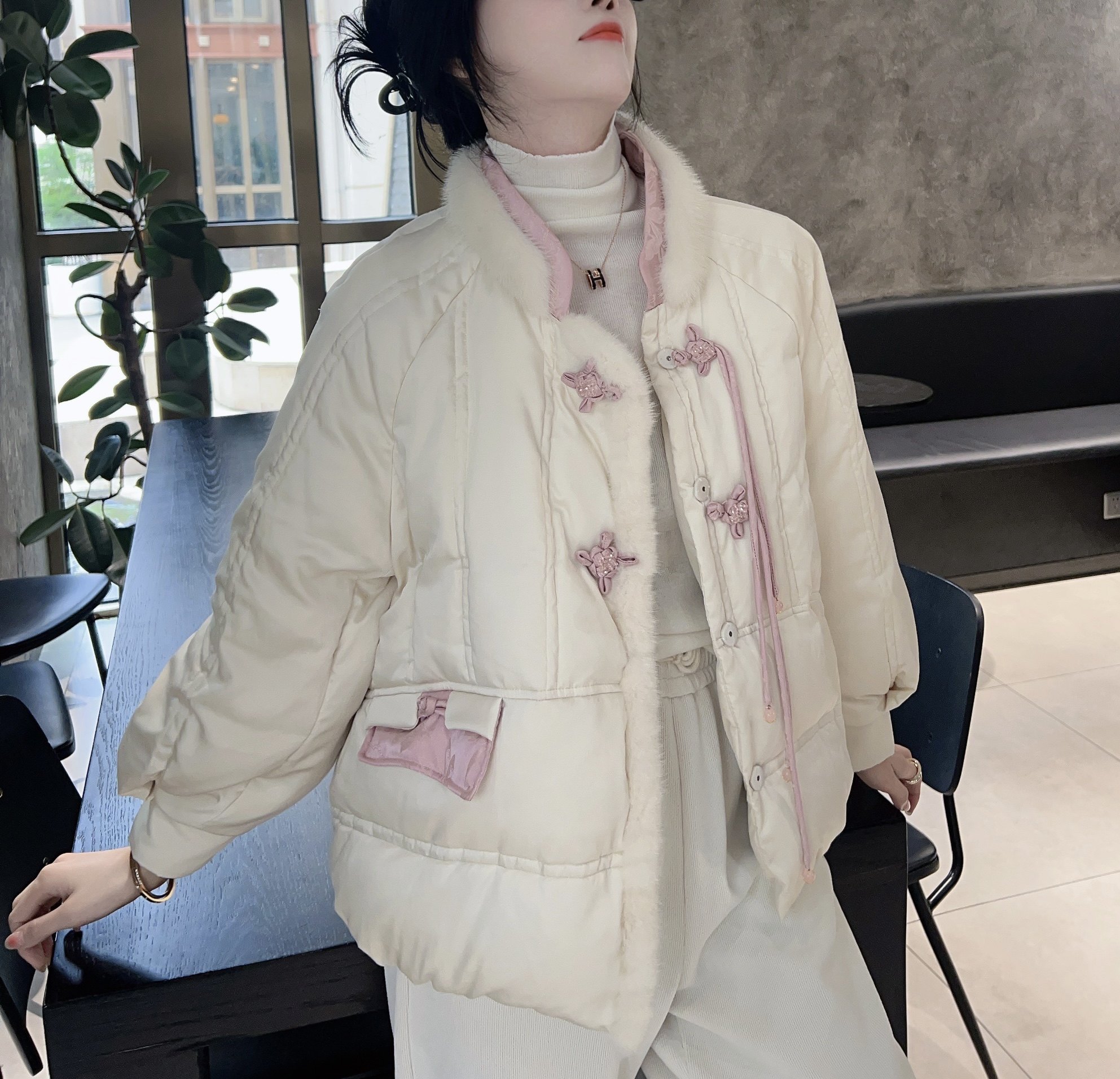 南油款欧洲站2025冬季新品Dong.one拼色貂毛领口袋休闲羽绒服外套,女装/女士精品,羽绒服,淘宝优惠券,粉丝福利购,淘宝优惠卷