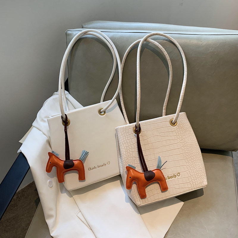 北包包夏季小包包女包2020新款时尚流行手提托特包百搭大容量单肩