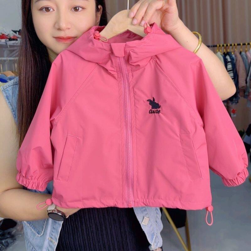 新款童装男宝女宝运动2026春秋时尚潮流中小童韩版冲锋衣上衣外套
