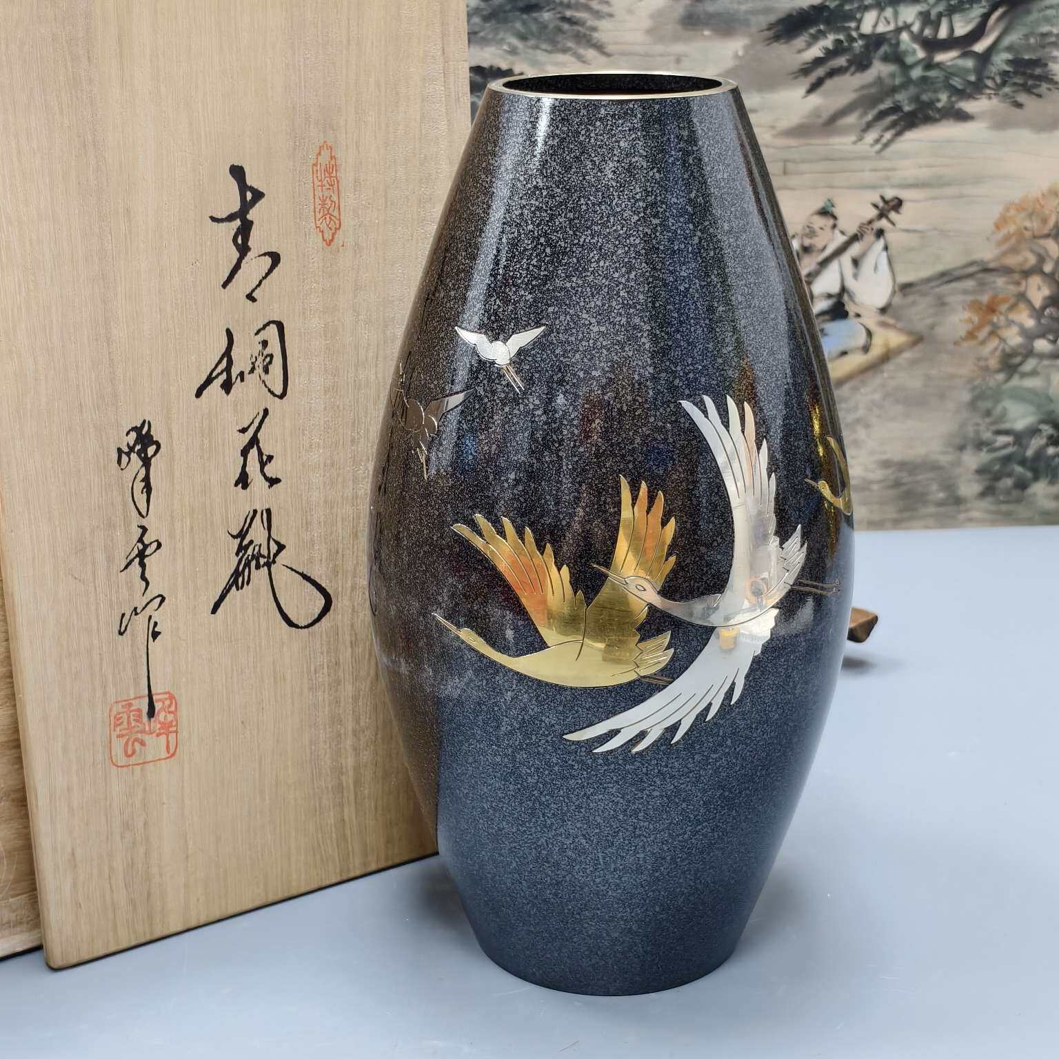 日本飞鸟图案老铜花瓶,重1.87kg,高26cm,口径7cm。