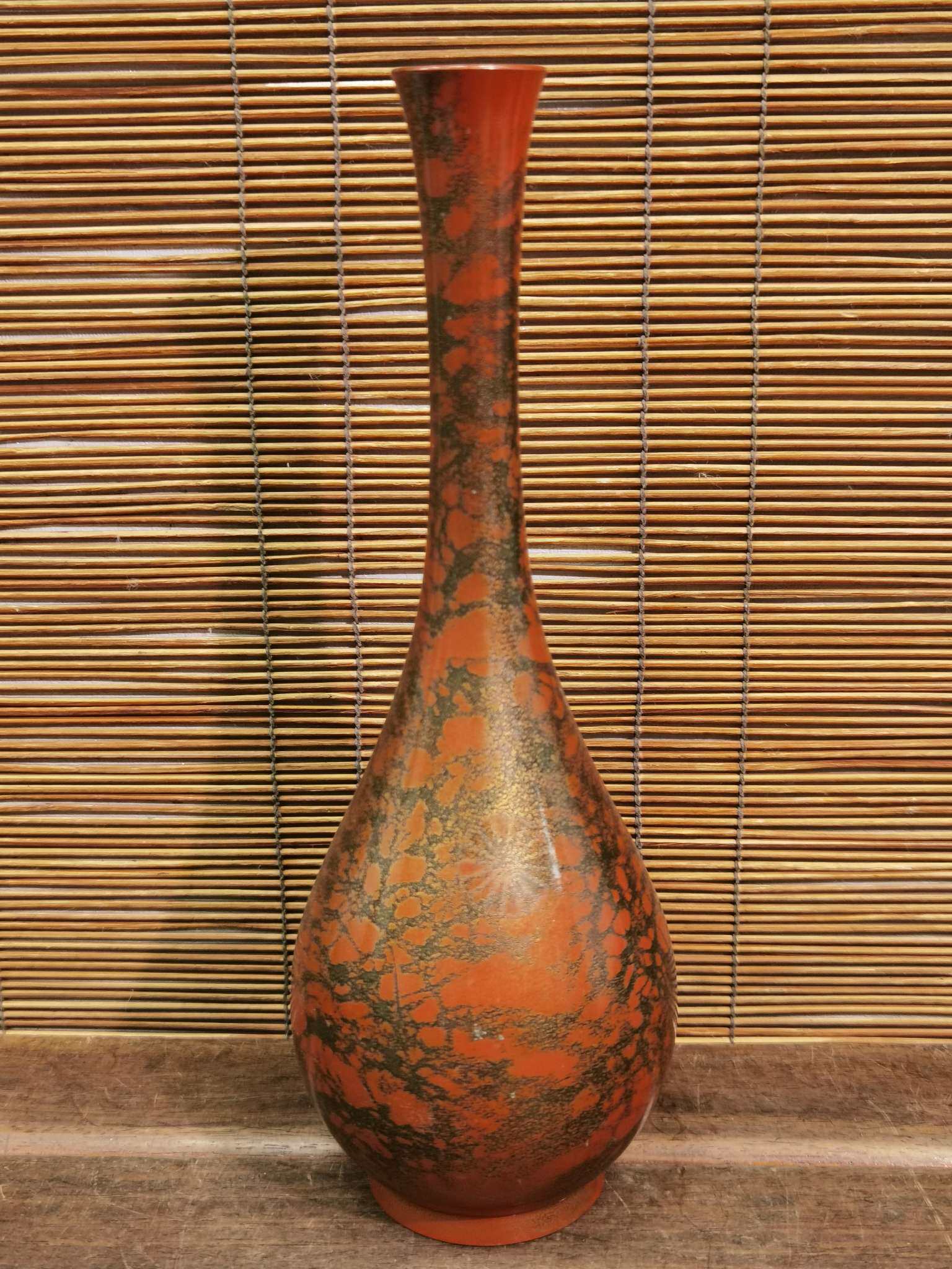 日本产鹤首老铜花瓶，重460克，高24.3厘米，口径3.0厘米。