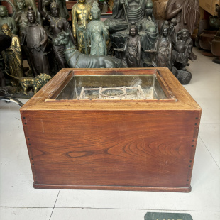 内宽40厘米 长宽54.5厘米 日本老原木方形铜胆火钵 高31厘米