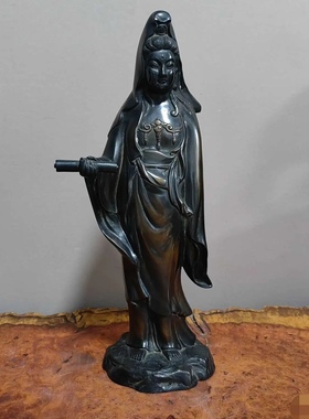 高村光云作铸铜观音菩萨像，重4.8公斤高52厘米，精美且开脸祥和