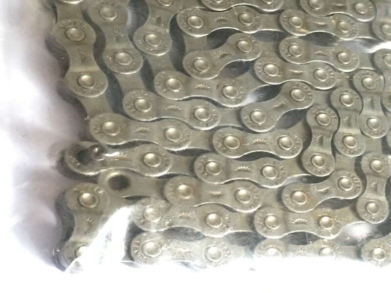 Chaîne de vélo - Ref 2367450 Image 3