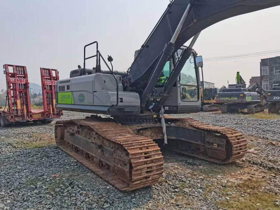 4月12日长沙中联牌ZE265E-10型履带式液压挖掘机网络拍卖公告