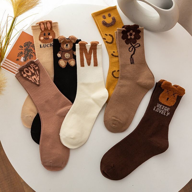 女款袜子女潮网红款中短筒网红袜女中筒韩版秋冬堆堆袜冬配鲨鱼裤