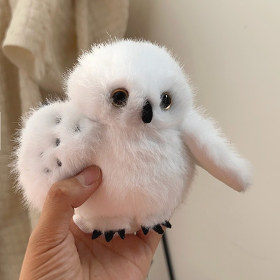 哈利波特猫头鹰站肩小鸟
