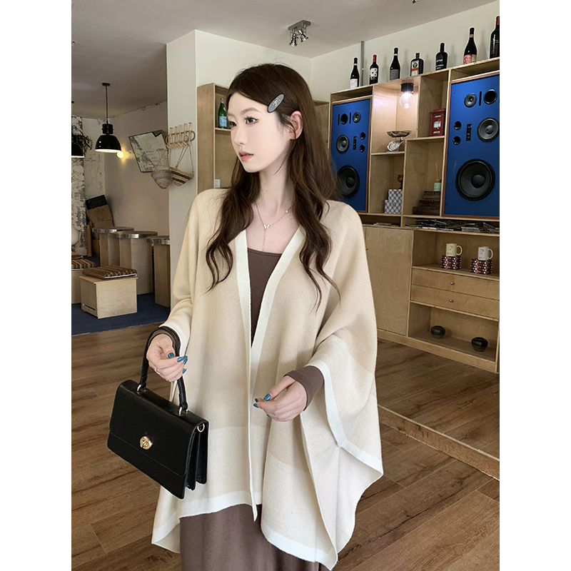 撞色斗篷披肩女保暖围巾针织外套
