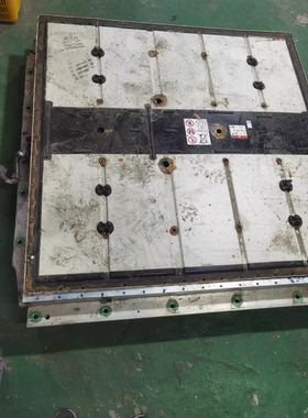 id3 大众id4，三元动力电池包57.3度电，352V，162.8Ah