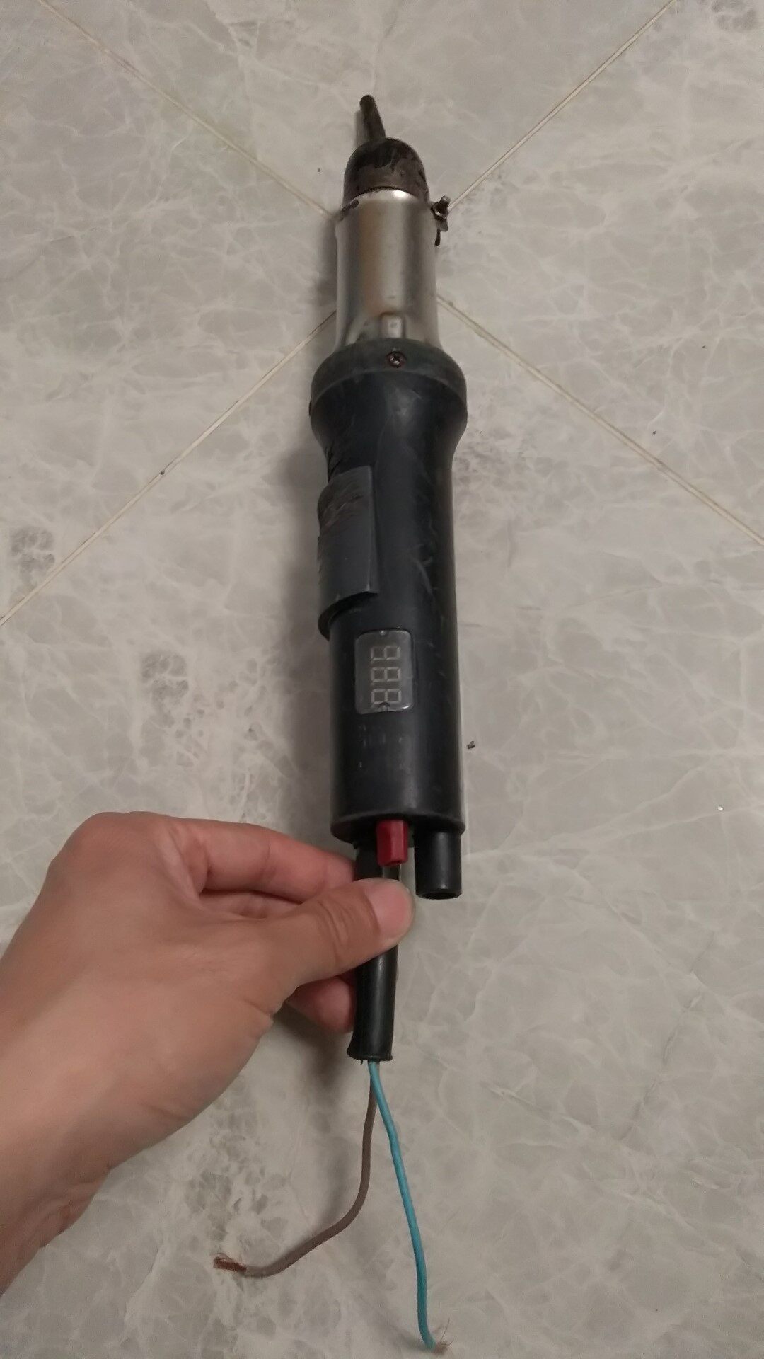 分体式热风枪枪发热体,本体上的字迹磨掉了,可调温,有温度显示