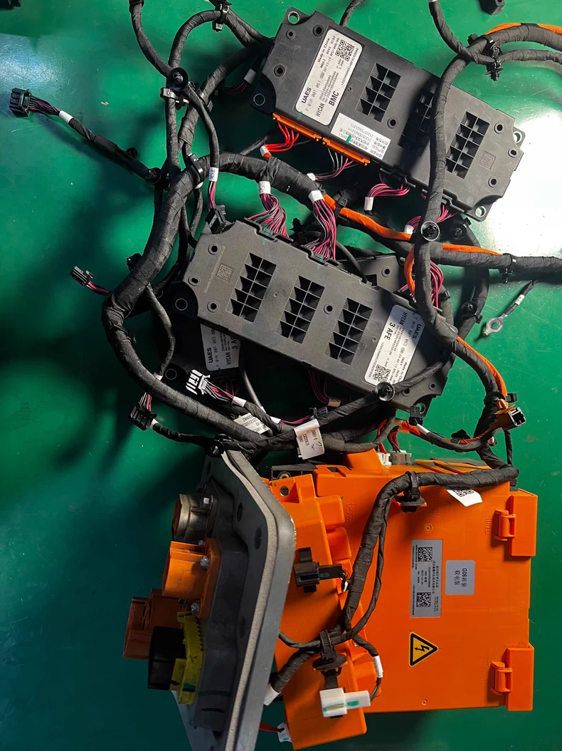 广汽合创A06 2022款中创新航三元锂动力电池包 322.08V 195Ah