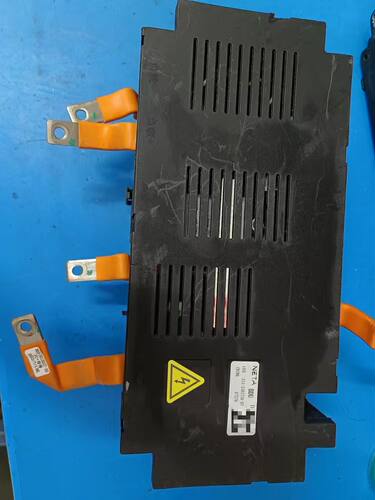 哪吒V电池管理系统BMS，BDU模块 型号NETA BDU D