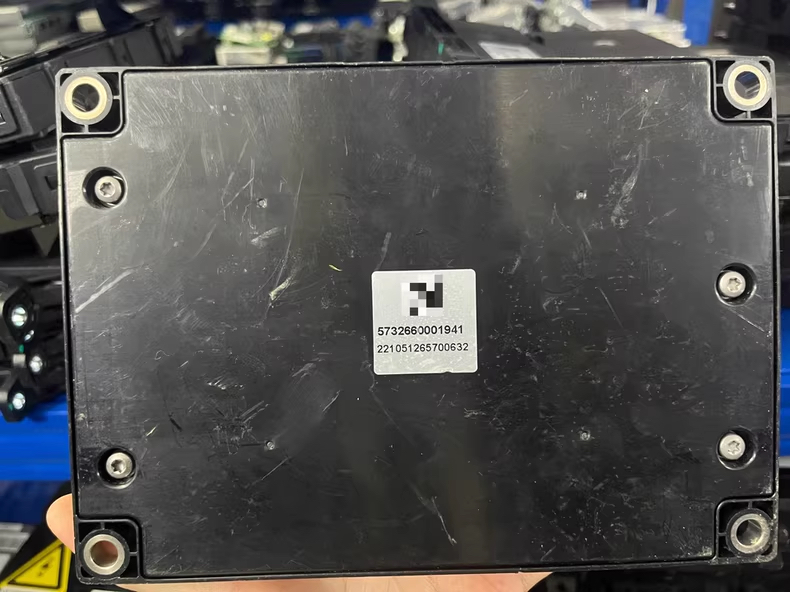 #开发板东风E70bms主板，新能源汽车管理系统，BCU主控板拆车