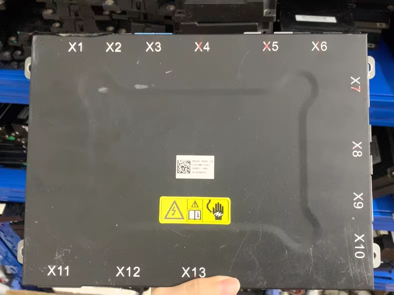 拆机吉利帝豪bms主控电池包管理系统 具体型号如图