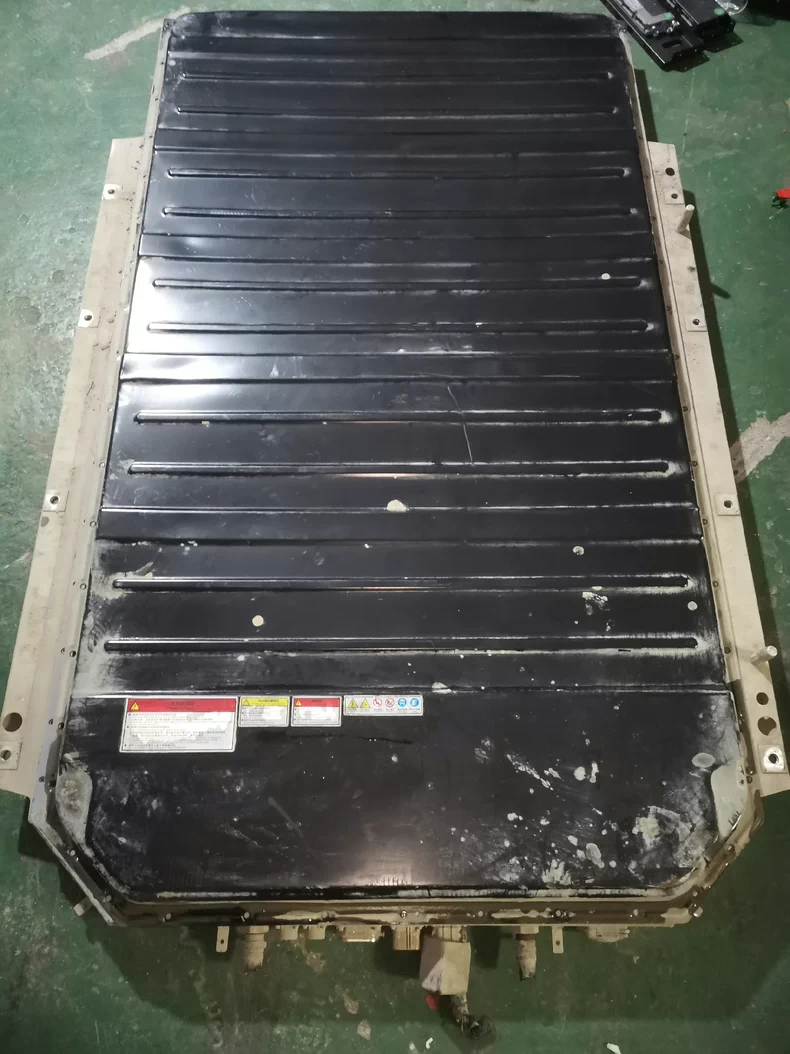 哪吒U 合众汽车 安徽舟之航三元电池包66.2度电 380.64V 174Ah，