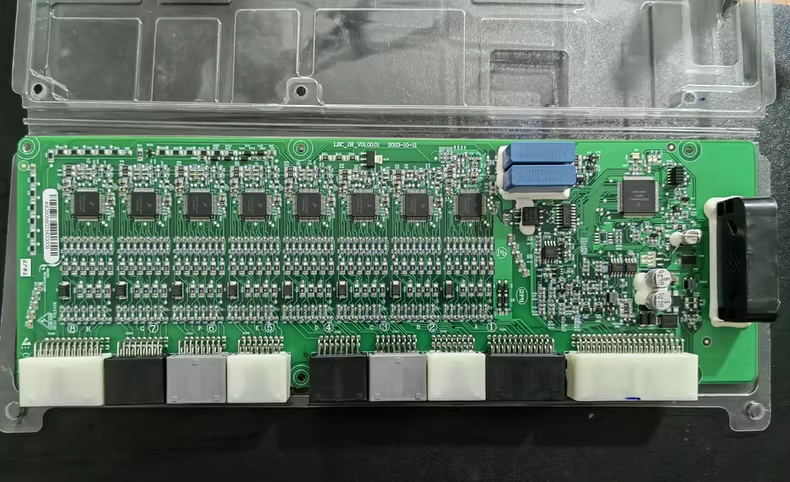 拆机JAC安徽江淮华霆电池管理系统BMS， 成色如图，议价出售，