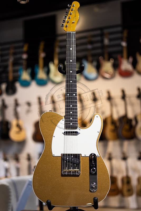 Fender芬达专业原装电吉他图片
