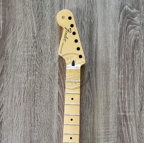 Fender芬达STANDARDSERIES