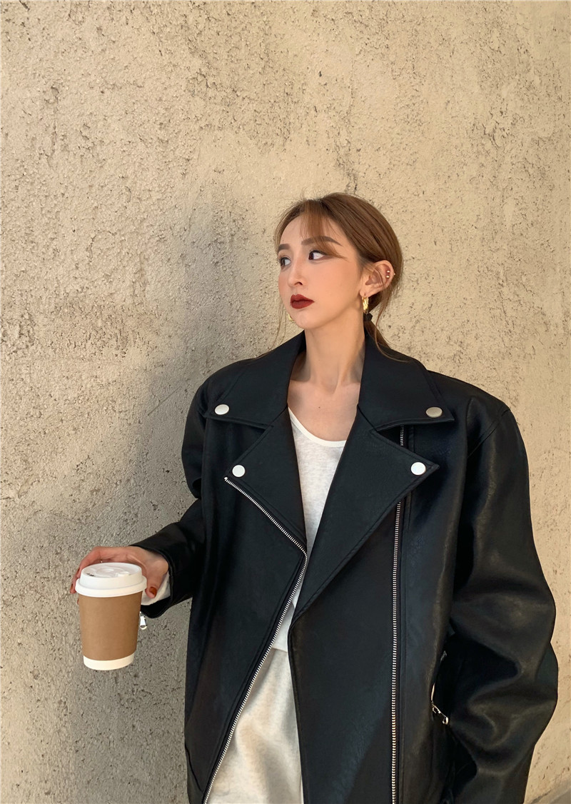 Loose and complex motorcycle leather coat with lining