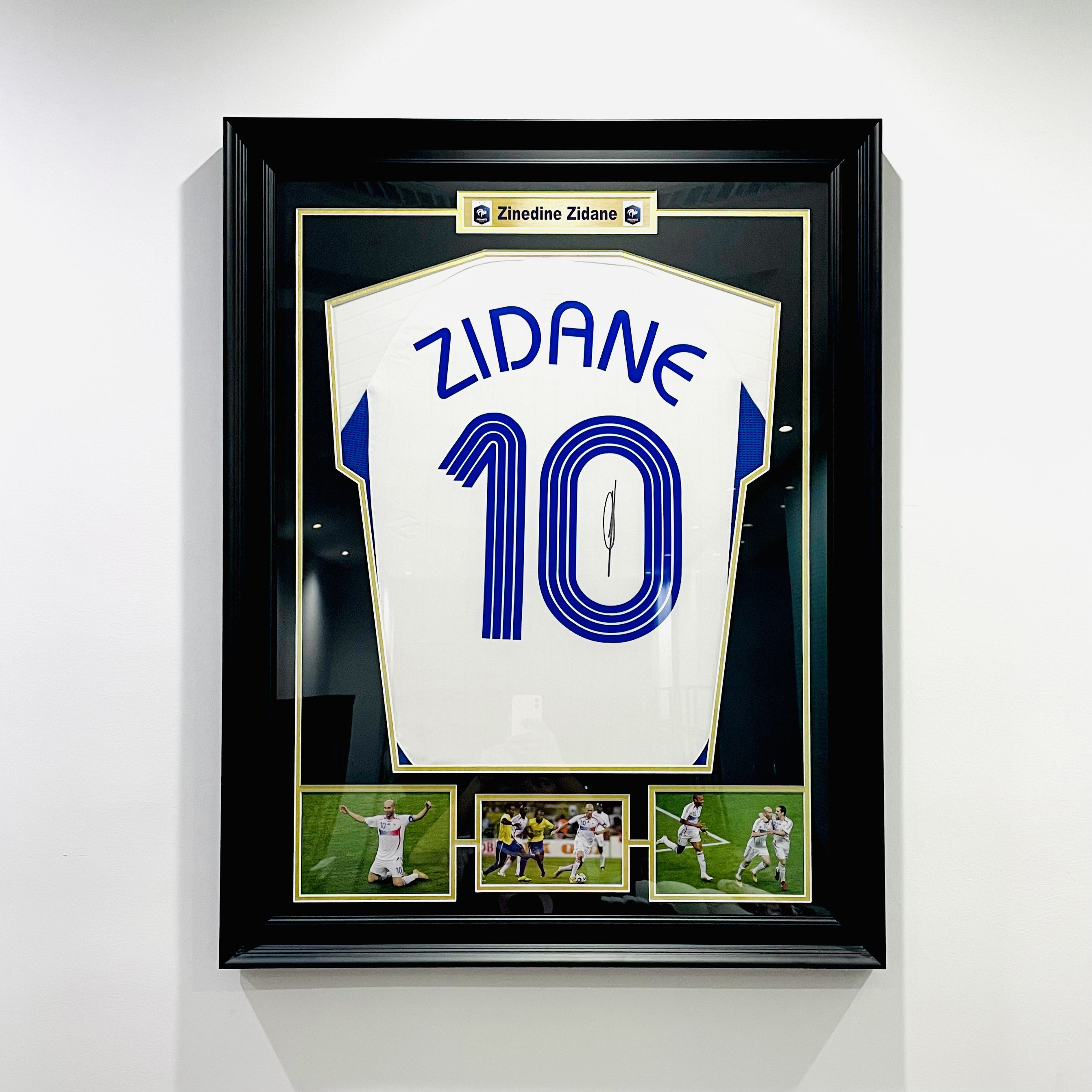 2006世界杯法国齐达内签名球衣装裱相框笔迹代签足球人礼物收藏