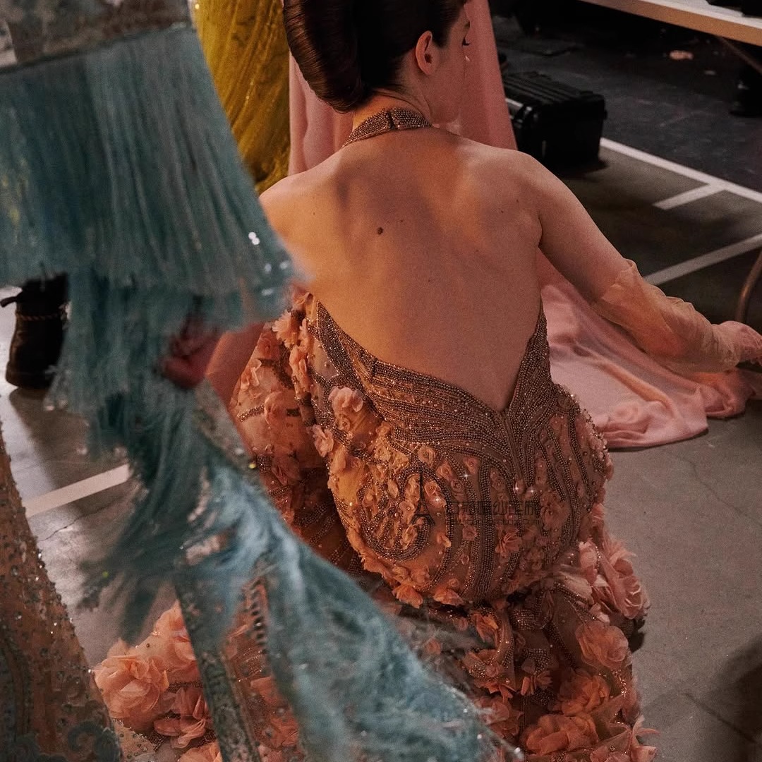 elie saab蔷薇藤蔓手工花婚纱礼服 新娘敬酒生日主持演出服订婚