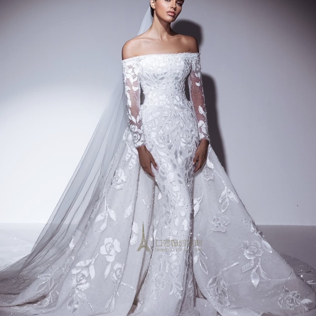 珍珠蔷薇玫瑰法式复古宫廷重工蕾丝一字肩婚纱新娘鱼尾大拖尾主纱