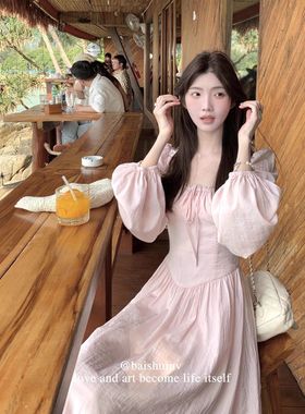 法式春秋温柔风粉色连衣裙女新款独特甜美收腰显瘦灯笼袖A字长裙