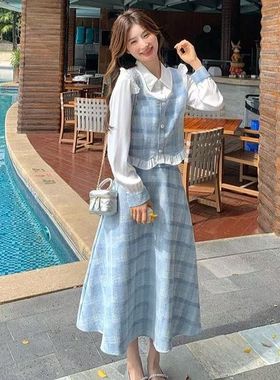 蓝色格子小香风套装裙女春秋新款超火高级感巨好看半身裙子两件套