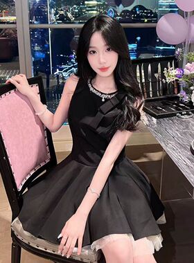 千金风小黑裙连衣裙女夏季高级感生日party小礼裙显瘦无袖背心裙