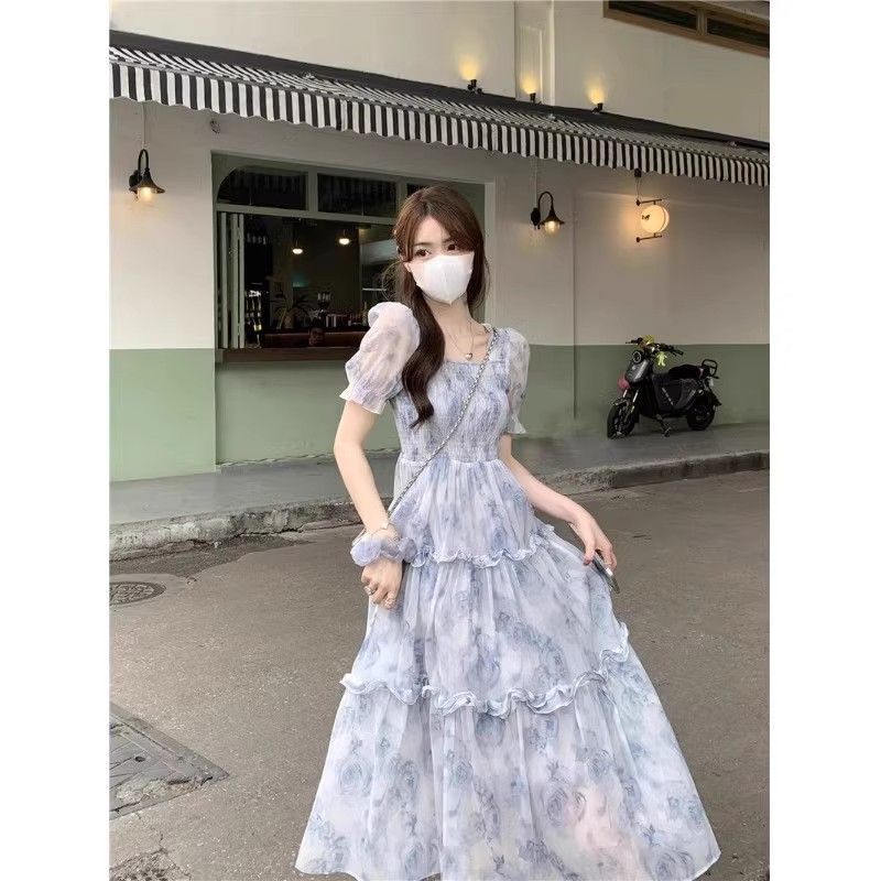 法式方领泡泡袖温柔风超仙连衣裙