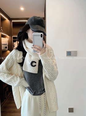 YGGD TITKK 极简耐看！26FW 菱格绞花针织围巾女百搭纯色保暖围脖