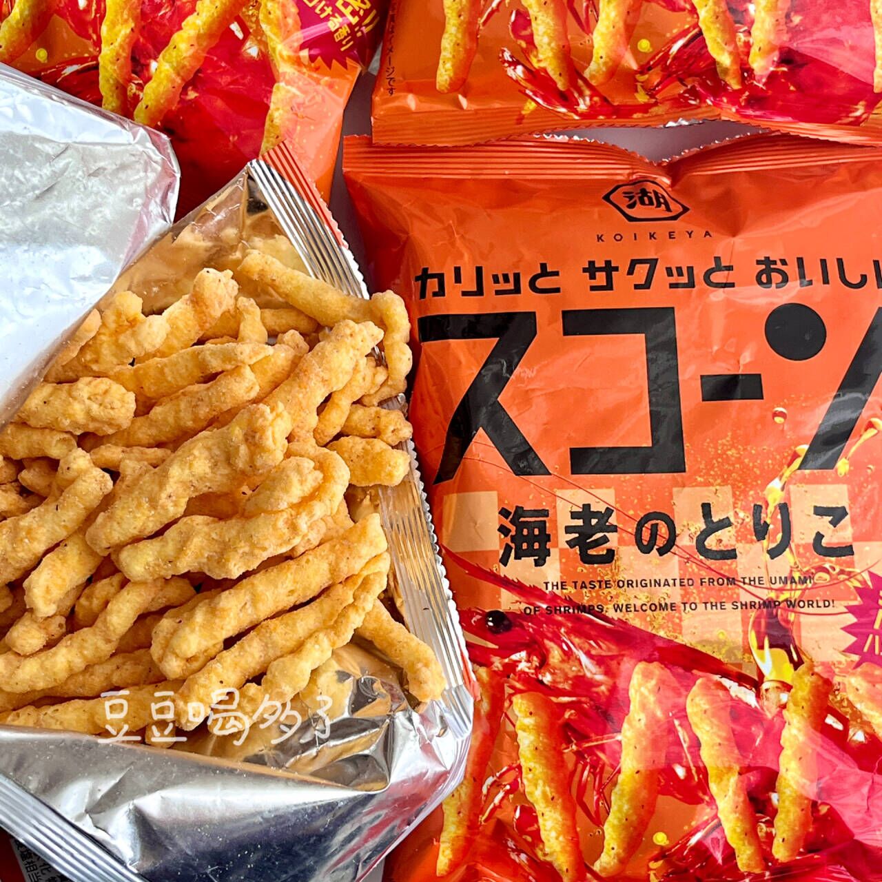 新品推荐！现货日本湖池屋浓厚海鲜烧烤芝士味粟米条零食袋装73g