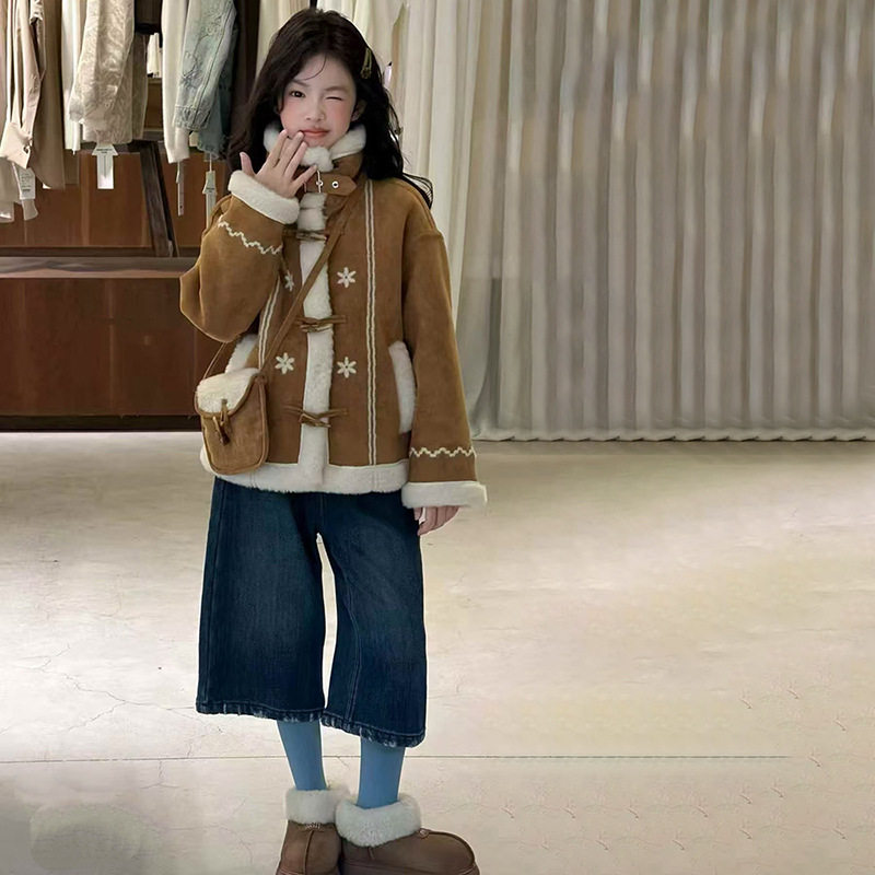 女童2025秋冬款中大儿童加厚冬装保暖外套包包加绒牛仔裤两件套