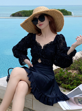 高级感蕾丝纯欲微性感泳衣女长袖防晒遮肚显瘦胖mm大码连体沙滩