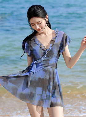 2026新款复古风显瘦聚拢钢托大码胖mm泳衣女士保守荷叶边连体裙式