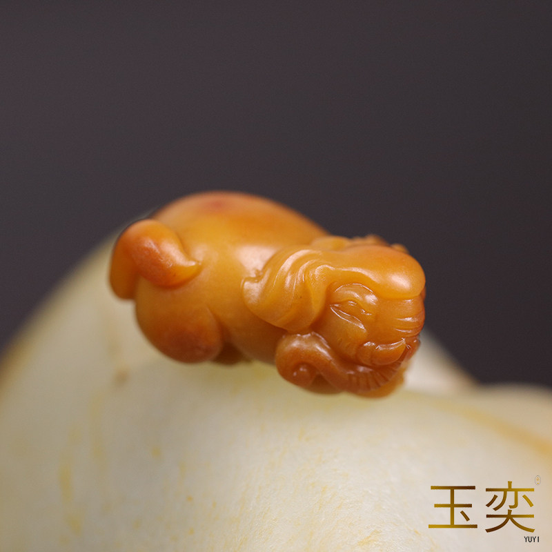 玉奕黄玉籽料吊坠CAL/CMA鉴定