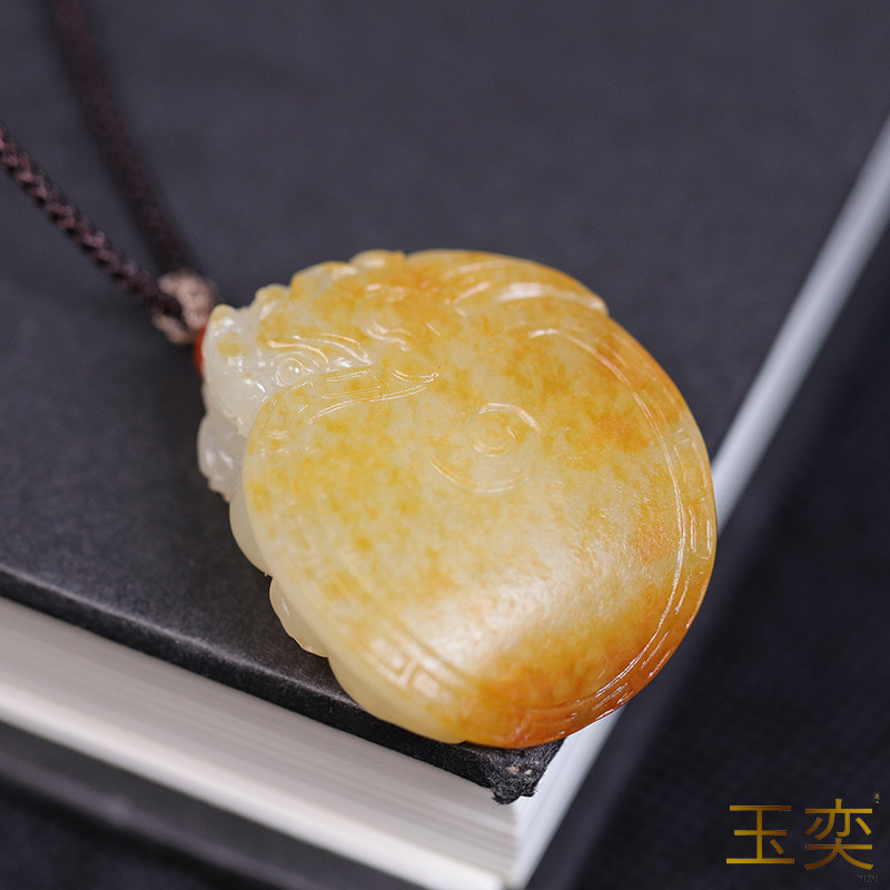 玉奕和田玉洒金皮苏工龙龟吊坠