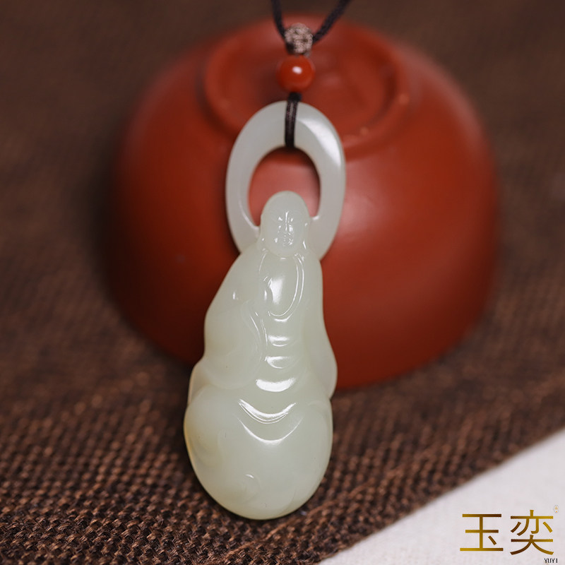 玉奕和田玉籽料观音吊坠