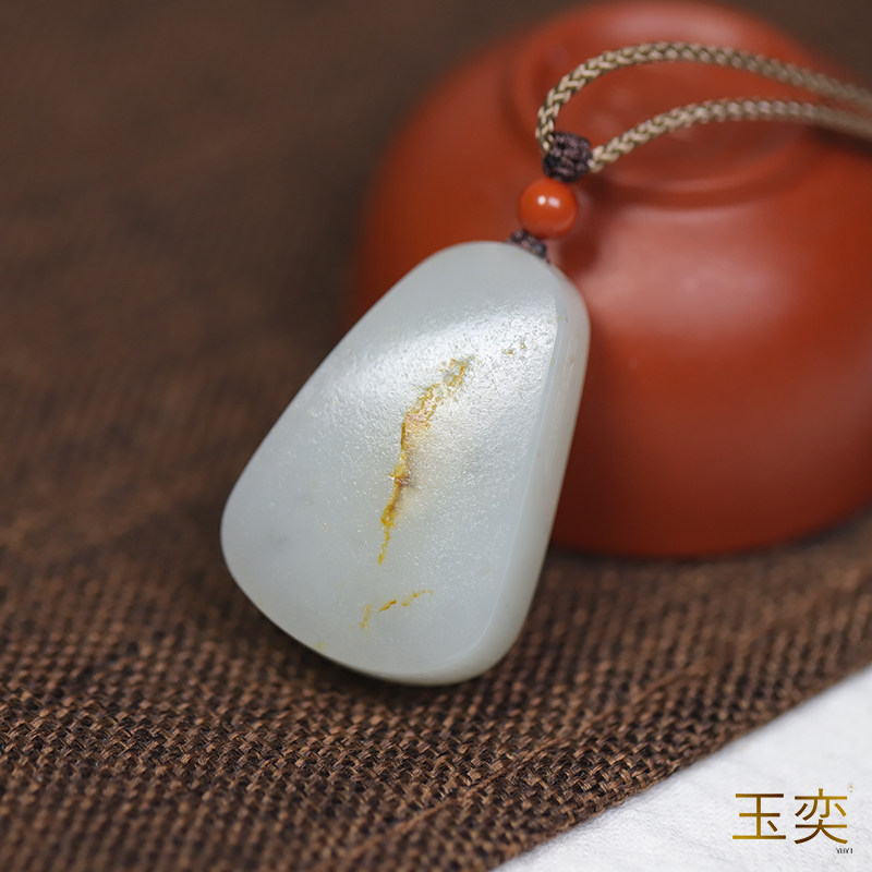 z1玉奕玉雕工作室18.9克新疆和田玉籽料青花墨色玉牌无事牌满皮牌