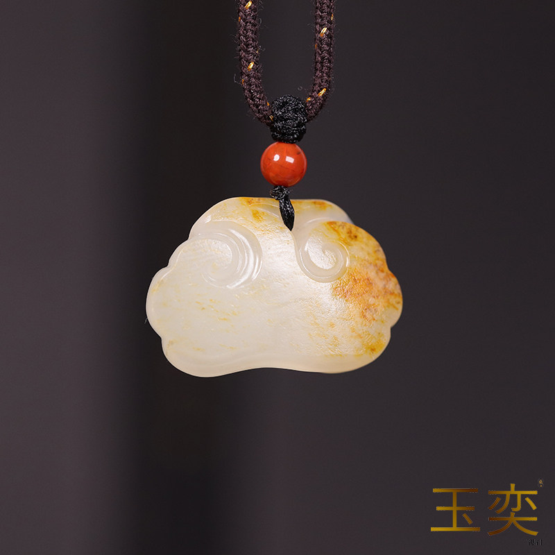 玉奕和田玉籽料洒金皮如意吊坠