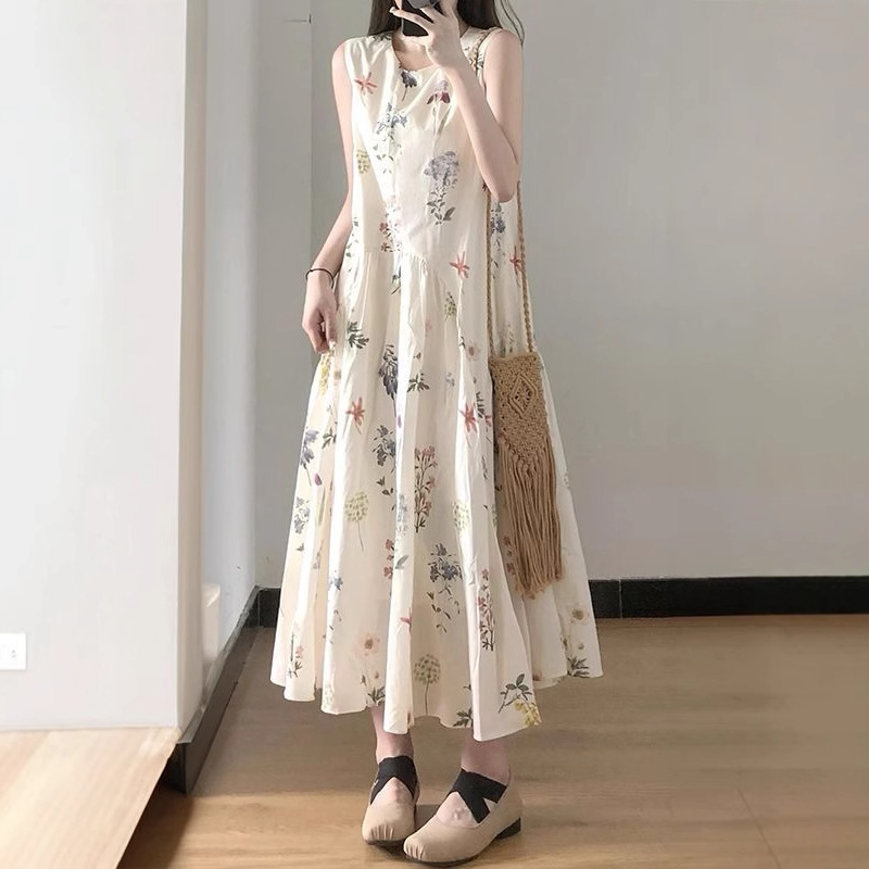 法式碎花吊带连衣裙子女2025夏季新款海边度假风穿搭无袖背心长裙