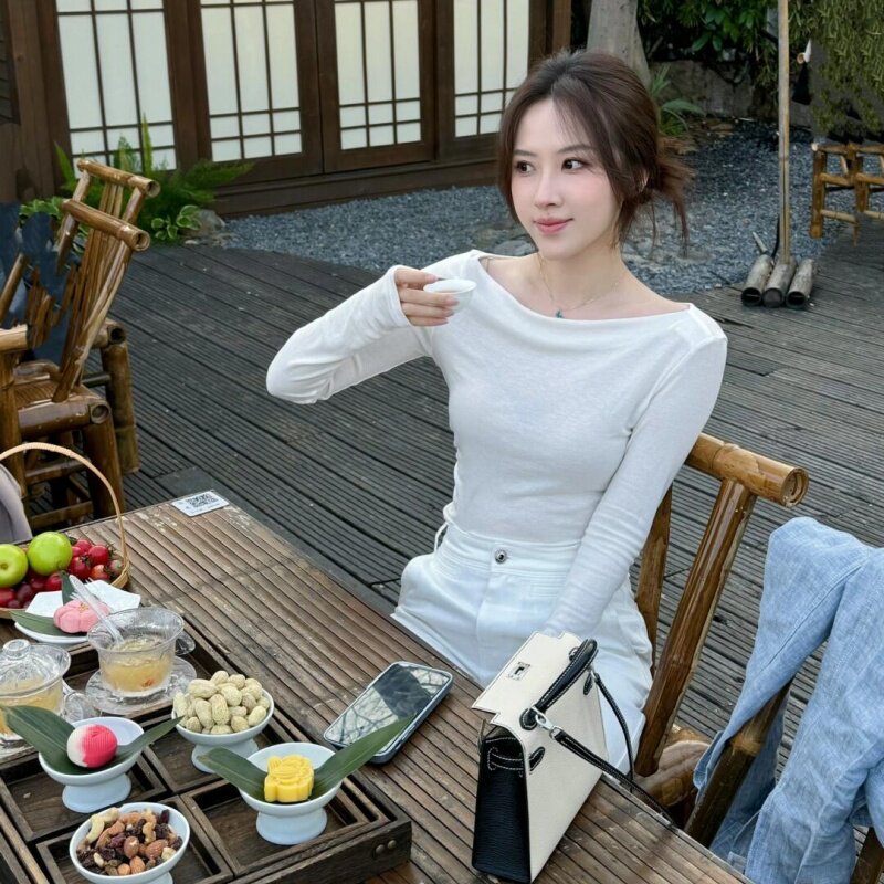 设计感套装白色薄款上衣