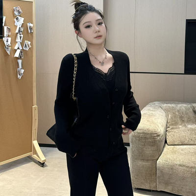 琪琪微微胖大码女装时尚假两件V领长袖针织开衫女蕾丝气质拼接