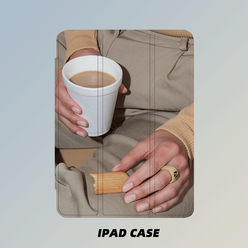 原创ins风小众艺术咖啡饼干适用于苹果2026款air8ipadpro11三折ipad保护壳10.2寸9代air4/5mini6/7带笔槽