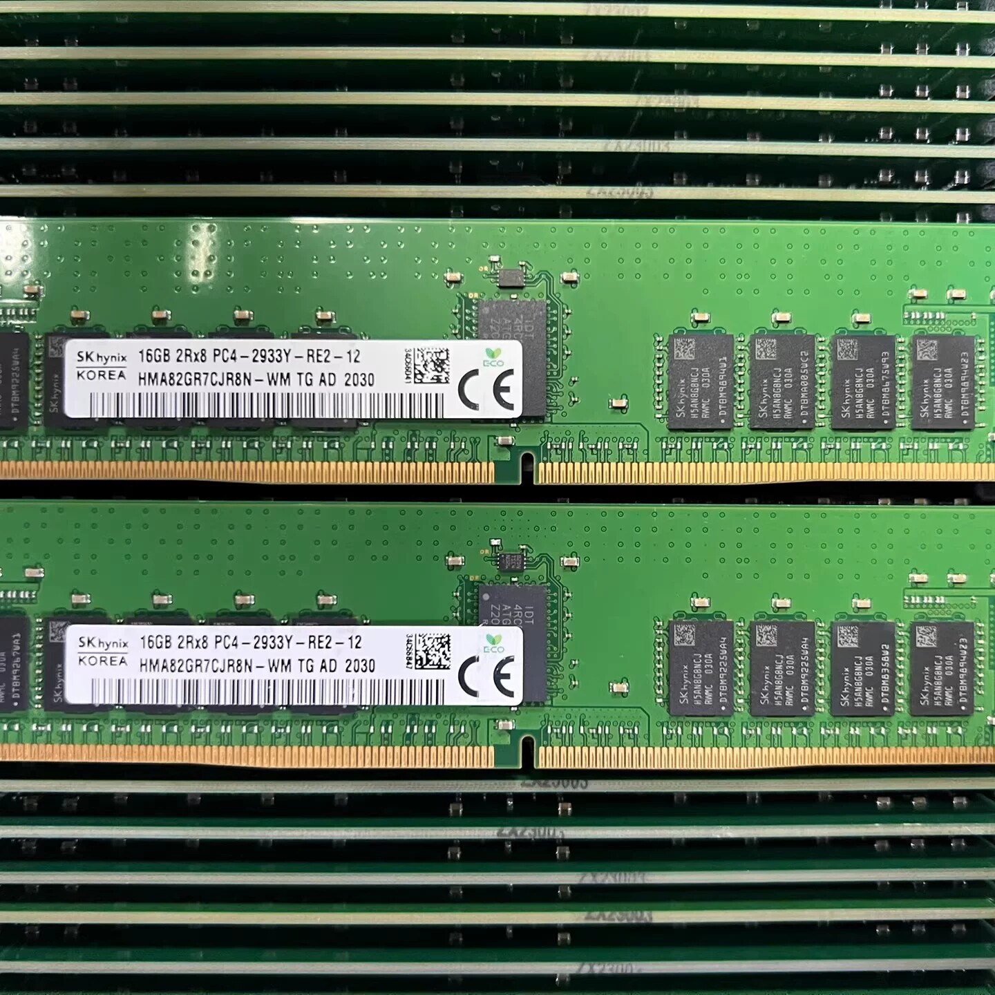 SK海力士现代16G 2RX8 PC4-2933Y ECC REG HMA82GR7CJR8N-WM 内存