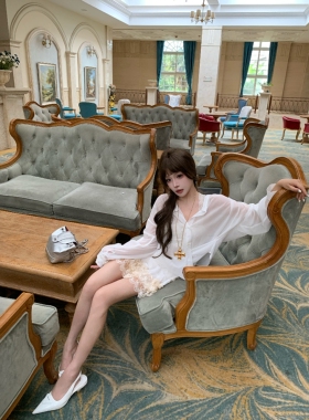 孤品【高定正确版】设计感飘逸松弛衬衫蕾丝纯欲短裙套装Bingx*gn