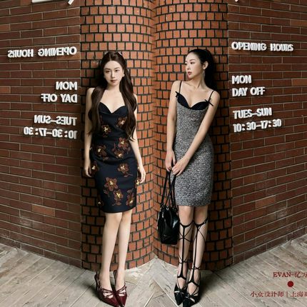 许妍同款【正确版SST】甜美少女名媛可爱花朵吊带裙显瘦修身裙子